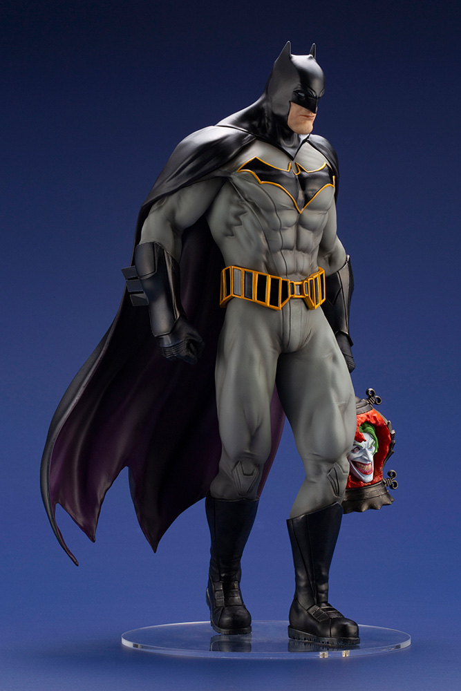 BATMAN: LAST KNIGHT ON EARTH BATMAN ARTFX STATUE