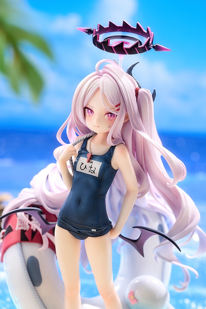 Hina (Swimsuit)