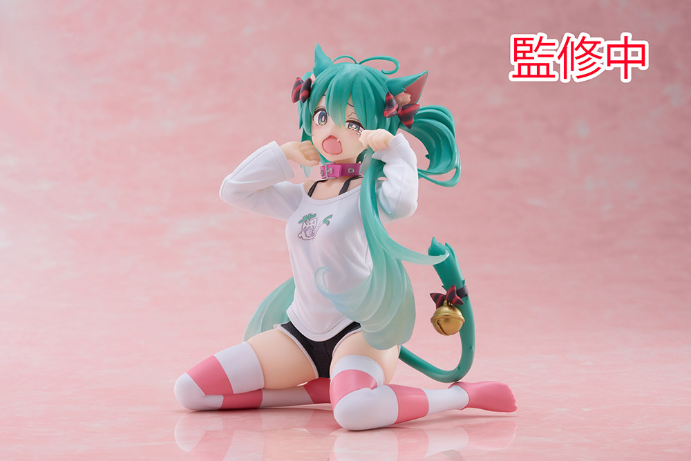 Hatsune Miku Desktop Cute Figure