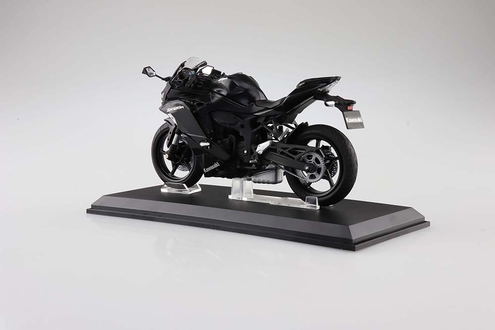 1/12 KAWASAKI Ninja ZX-25R Metakllic Spark Black