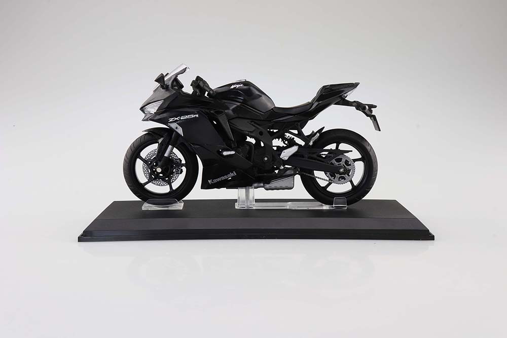 1/12 KAWASAKI Ninja ZX-25R Metakllic Spark Black