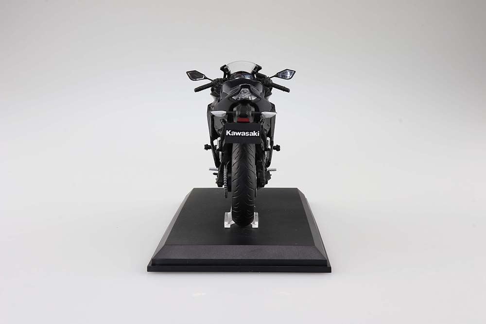 1/12 KAWASAKI Ninja ZX-25R Metakllic Spark Black