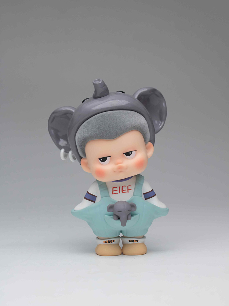Five Members Five Colors Squad - Back To The Childhood In Iron Lane Series Trading Figure