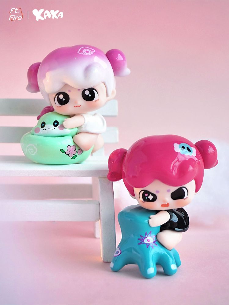 FT.FIRE XAXA-GIVE ME A HUG SERIES MINI TRADING FIGURE