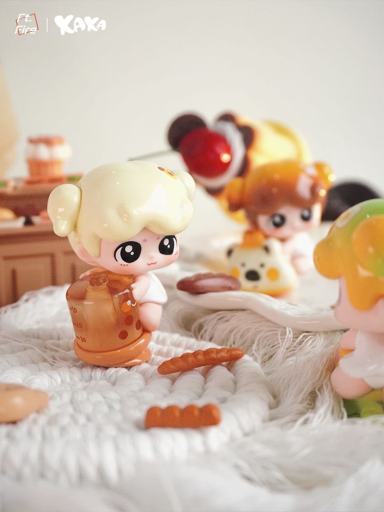 FT.FIRE XAXA-GIVE ME A HUG SERIES MINI TRADING FIGURE