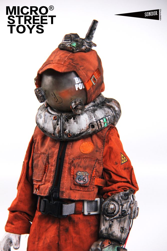 MICRO(R) STREET TOYS x SONDOR ERA OF RUST-ROGER 1/6 SCALE ACTION FIGURE