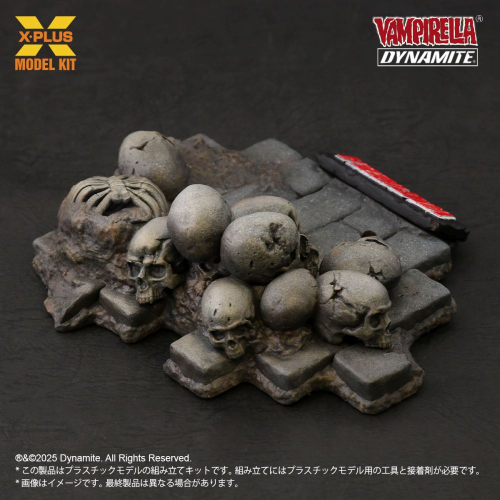 1/8 Scale "Vampirella" Jose Gonzalez Edition Plastic Model Kit