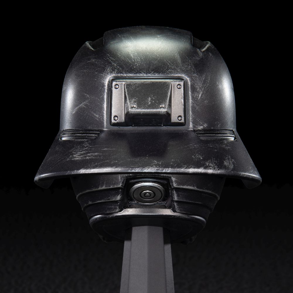 Helldivers 2: Field Chemist Helmet 1:4 Scale Replica