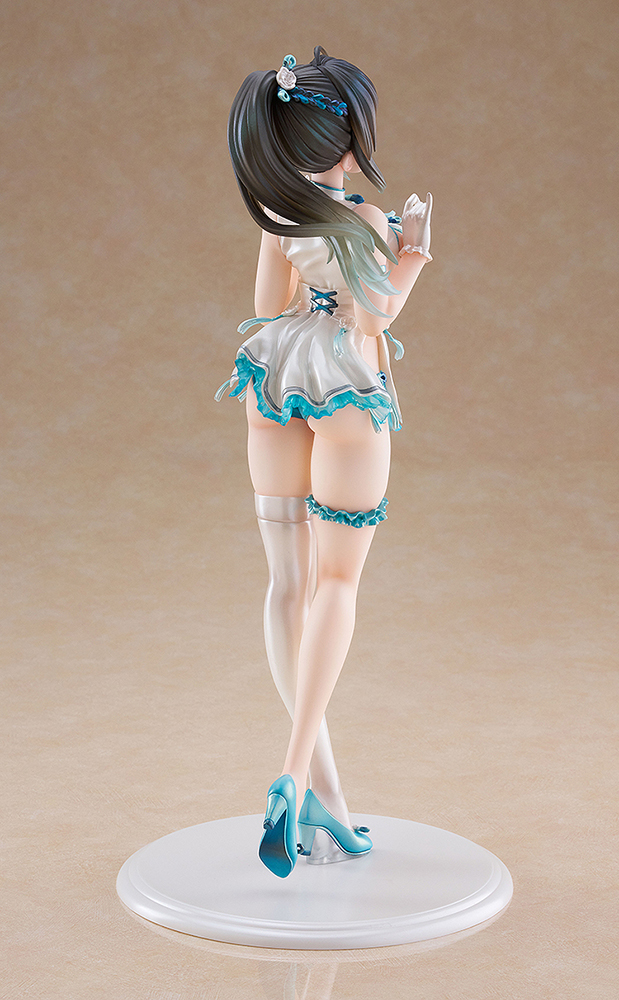 Ponytail Girl: Qipao