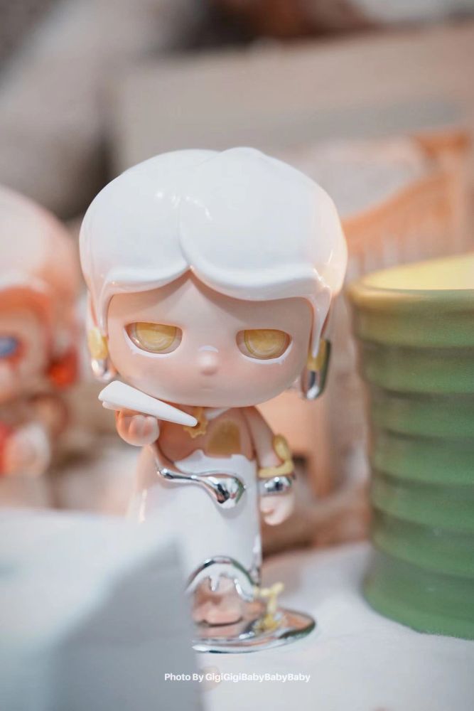 GOHO MO - I KNOW ME SERIES TRADING FIGURE