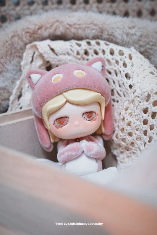 GOHO MO - I KNOW ME SERIES TRADING FIGURE