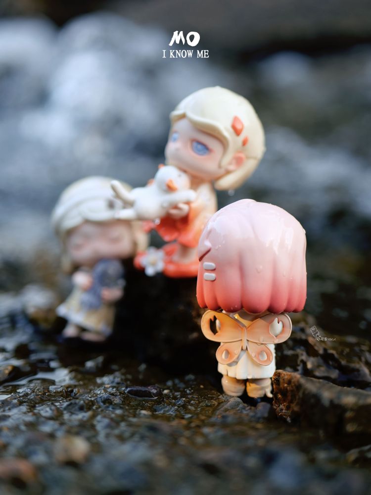 GOHO MO - I KNOW ME SERIES TRADING FIGURE