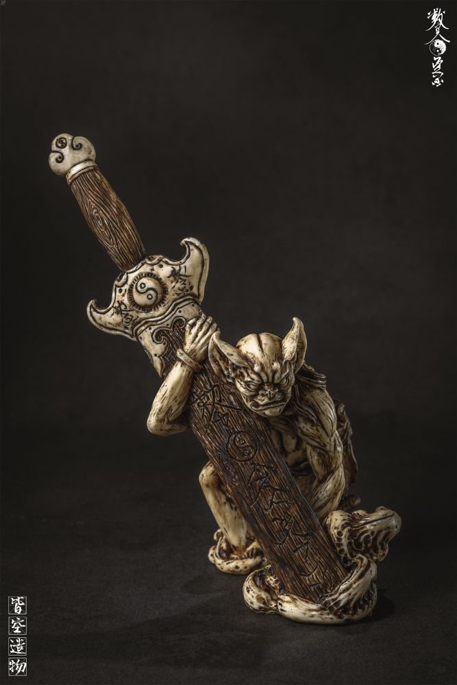 NIHILITY CREATION ZHONG KUI RESIN STATUE
