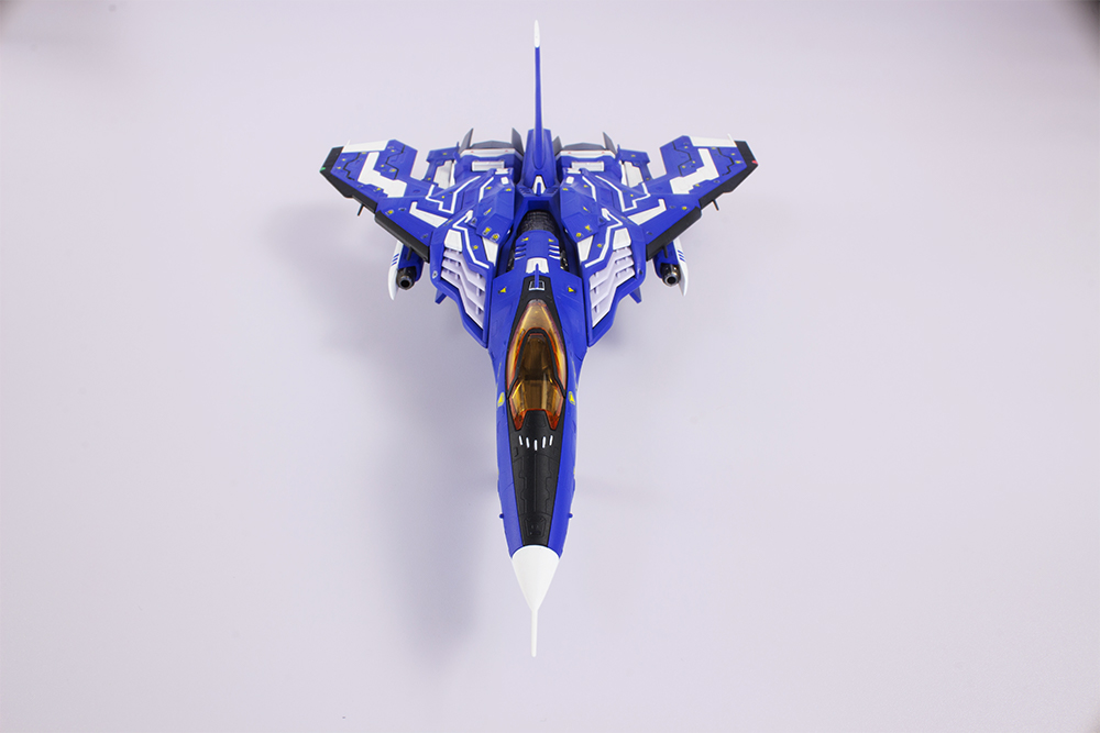 FT-00004A Azuma [2P COLOR VER.] (re-run)