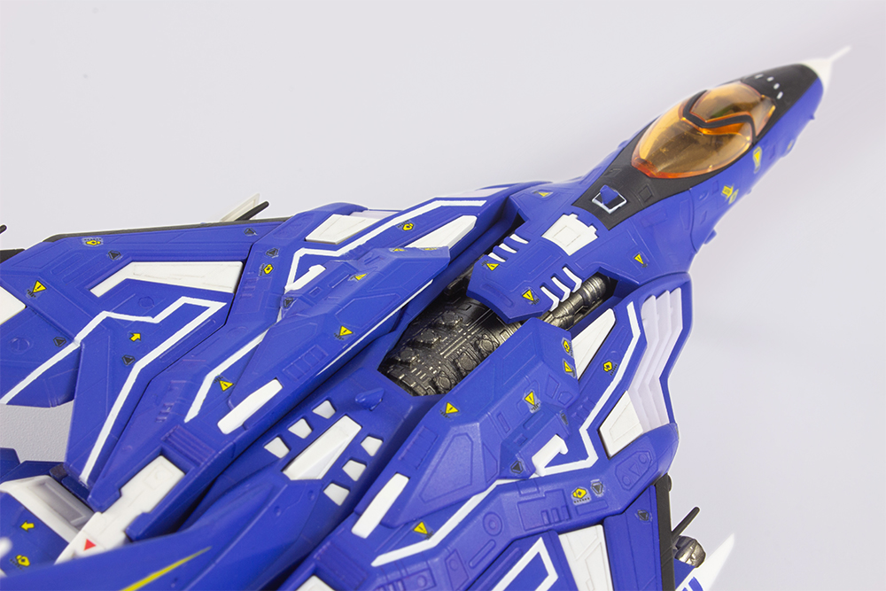 FT-00004A Azuma [2P COLOR VER.] (re-run)
