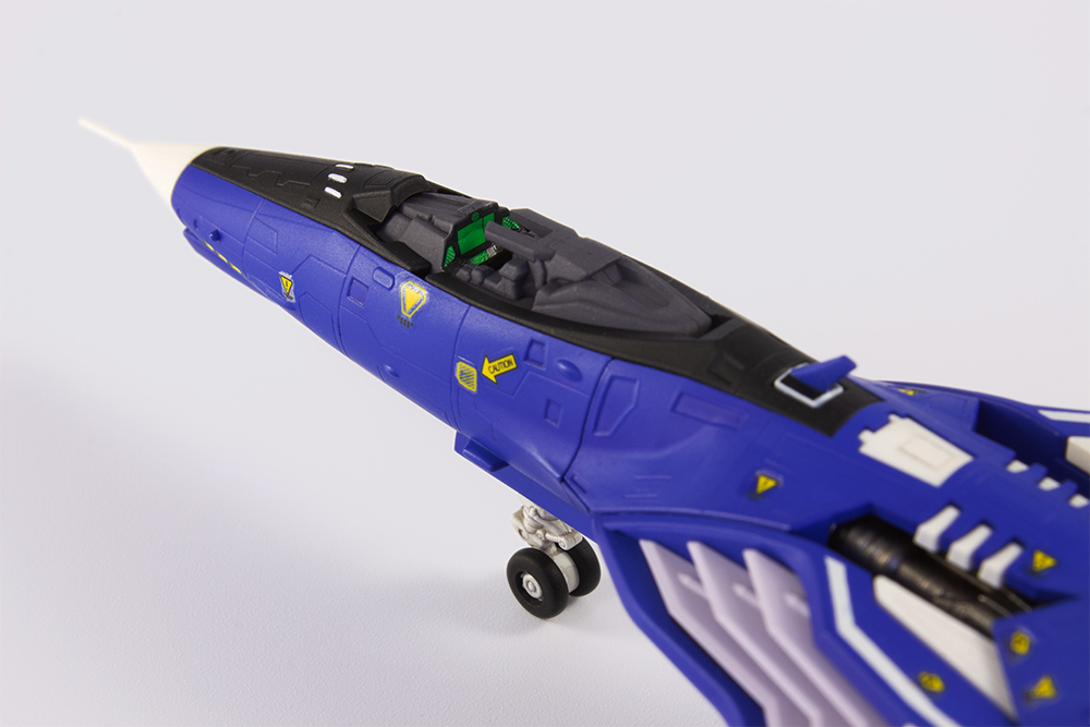 FT-00004A Azuma [2P COLOR VER.] (re-run)