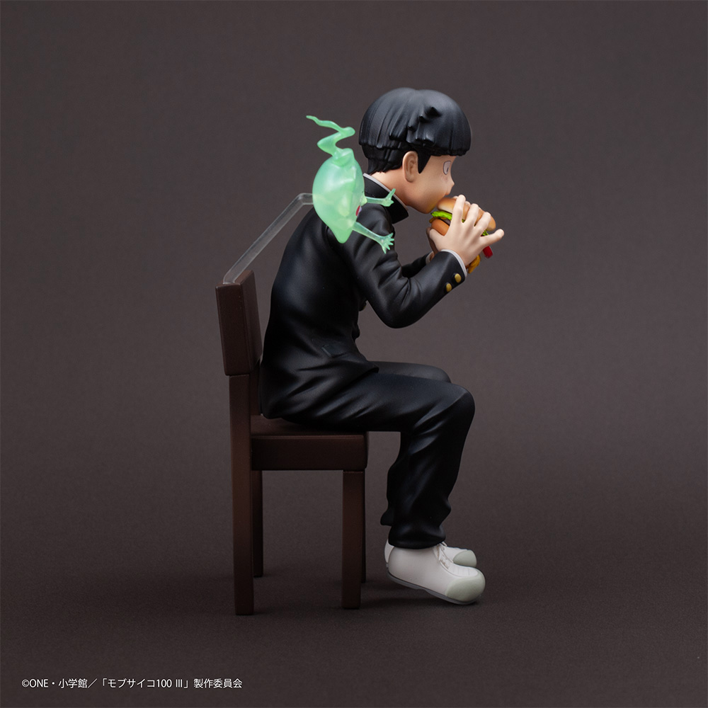 Mob Psycho 100 III × Bunbougu Café 2022 Figure – Shigeo Kageyama & Ekubo