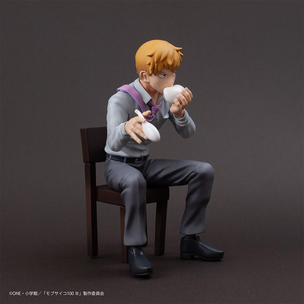 Mob Psycho 100 III × Bunbougu Cafe 2022 Figure: Arataka Reigen