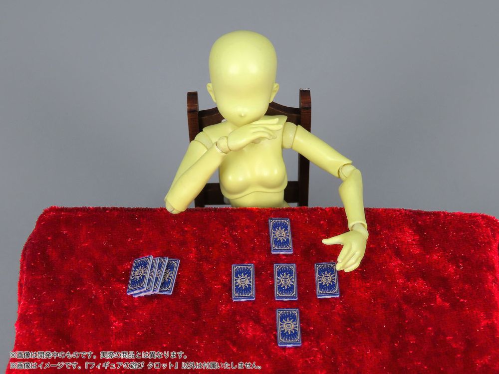 Pripra Figure's Play Tarot