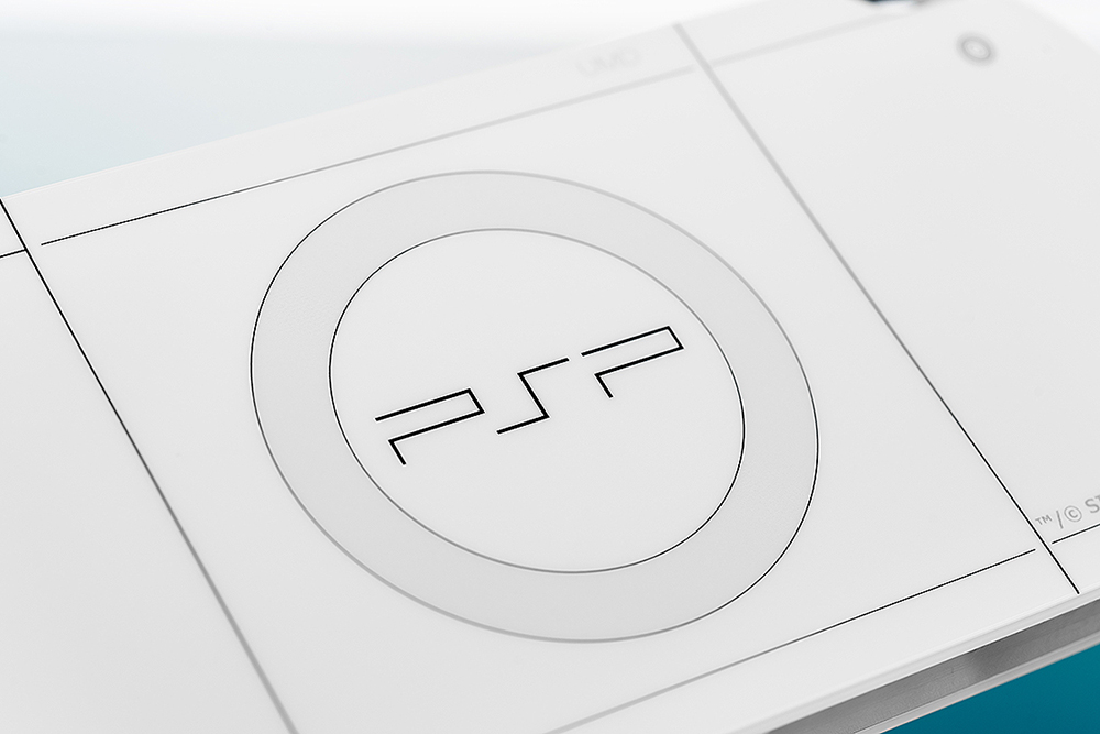 PSP™ (PlayStation™Portable) Rattle Acrylic Stand: White Ver.