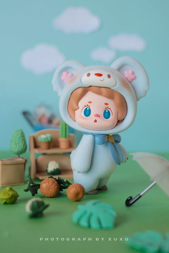SONDOR ZHU LILI SERIES TRADING FIGURE