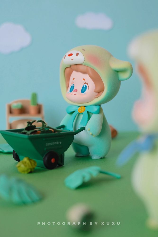 SONDOR ZHU LILI SERIES TRADING FIGURE