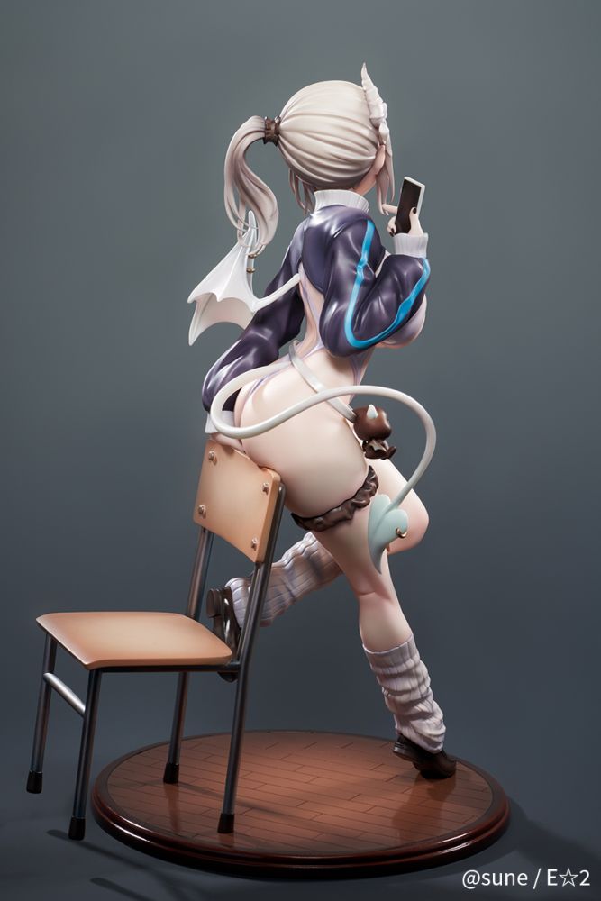 Yuki Shinomiya (Silent Gal Succubus)