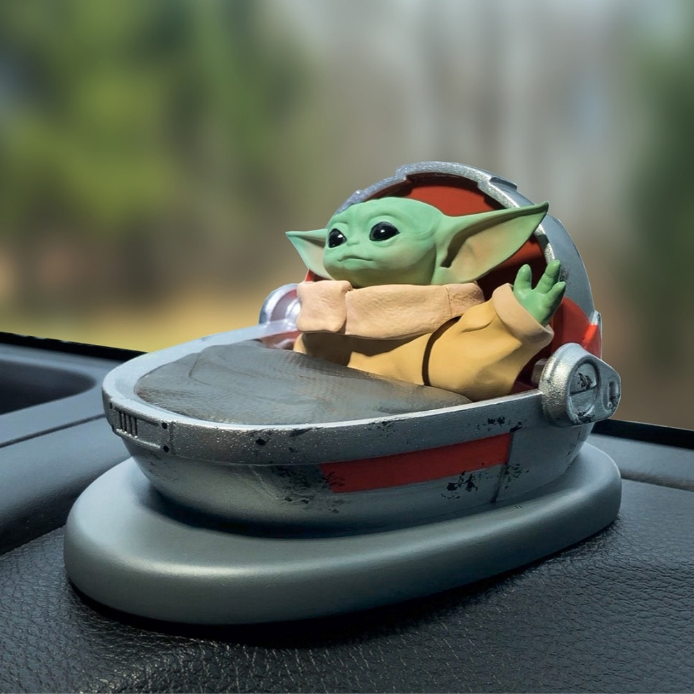 Star Wars The Mandalorian The Child (Grogu™ Star Wars The Mandalorian The Child (Grogu™) Solar Powered Dashboard Waver